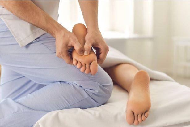 Reflexology South West London - Top 14 Centers (Map Included)﻿