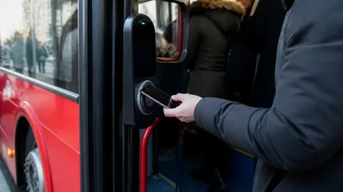 How much does it cost to travel on the 2 bus